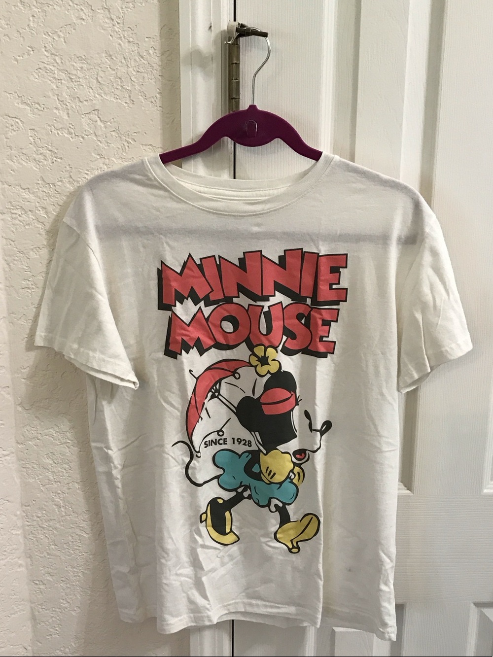 Disney White Minnie Mouse Graphic Tee - Gray Print
